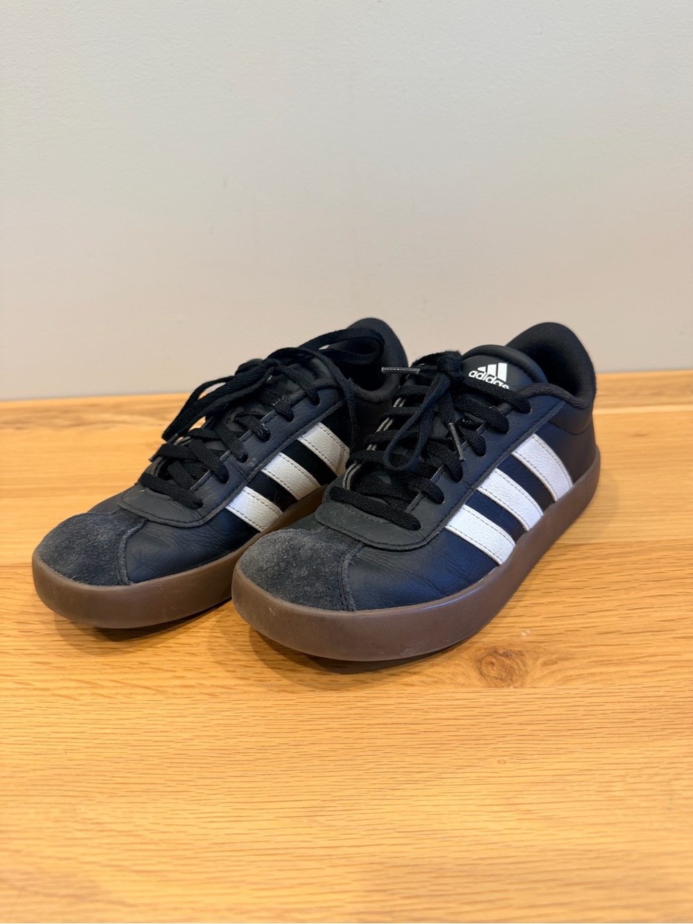 Adidas VL Court Sneakers